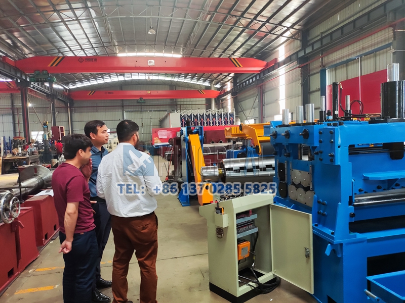 கிங்ரியல் இந்திய வாடிக்கையாளர் ஸ்லிட்டிங் மெஷின் தொழிற்சாலையைப் பார்வையிடவும்