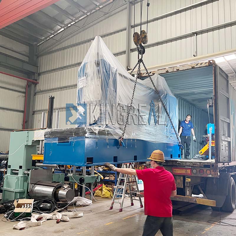 அலுமினிய அறை இயந்திரம் ரஷ்யாவுக்கு அனுப்பப்பட்டது